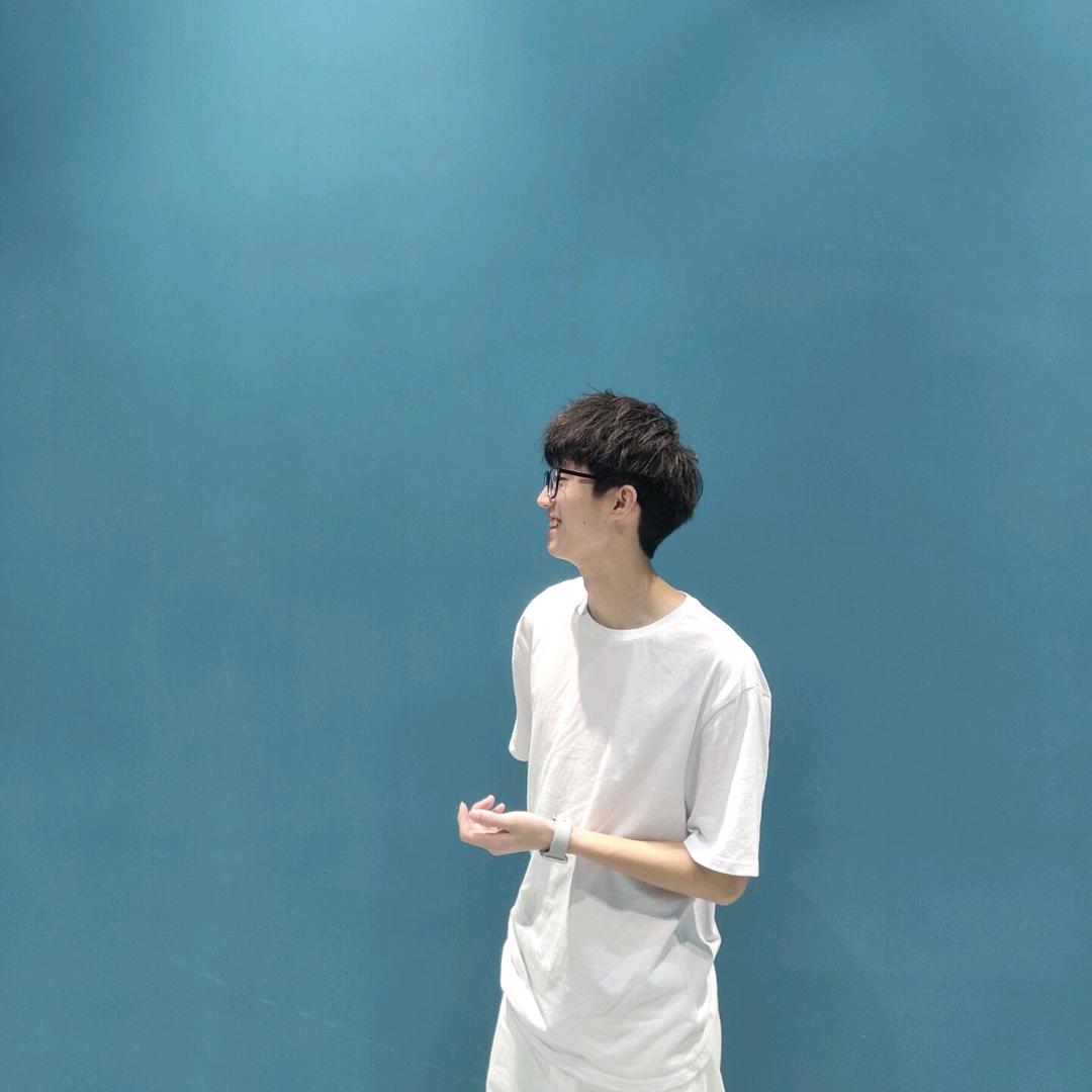 向阳.