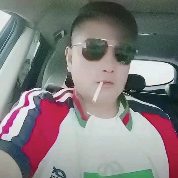 li、qiang（湖北强顺建筑公司）