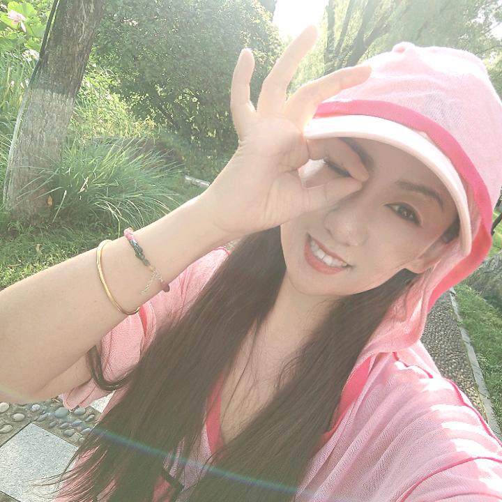 孟佳（爱咋咋地）