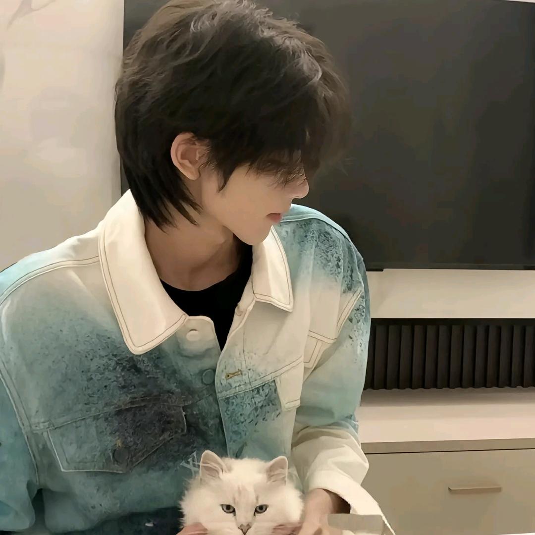 失眠小画家1m8的大长腿