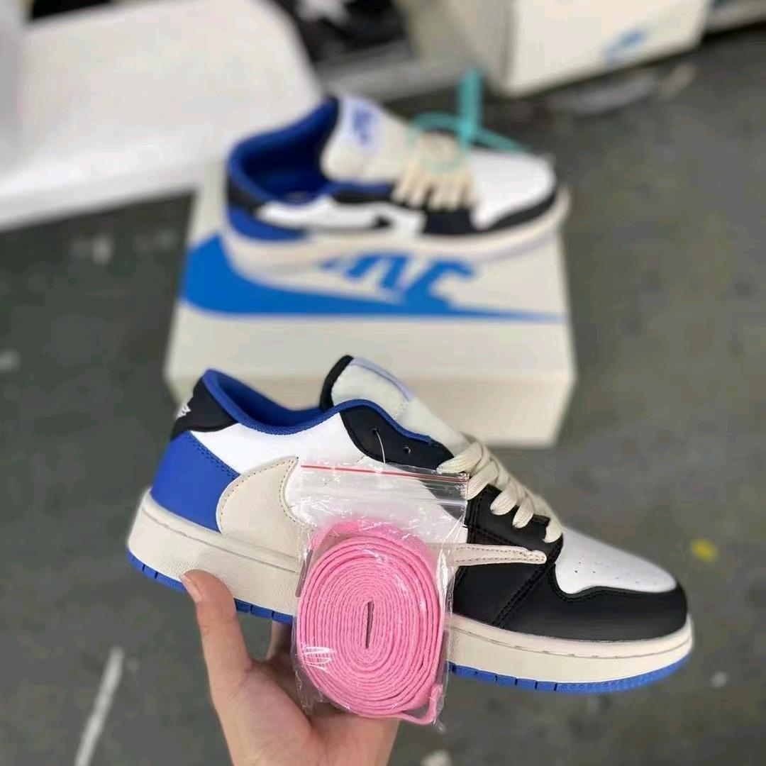 8090潮鞋馆