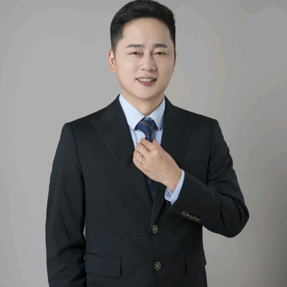 长沙金茂璞印梅溪屈健