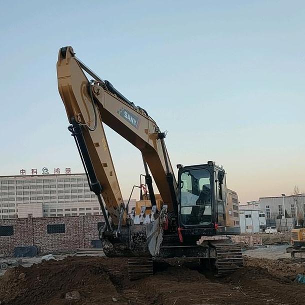 挖机-小陈