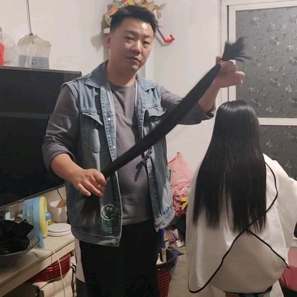 大杨收头发 表现发制品