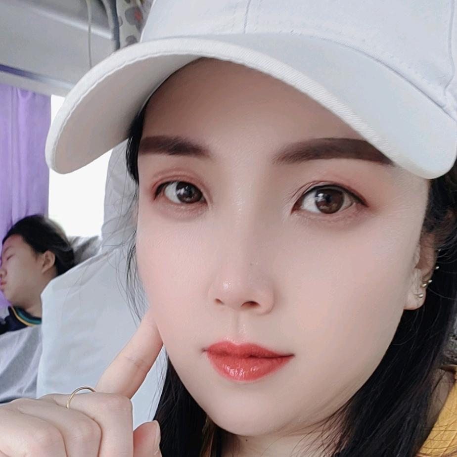 靓丽美妆