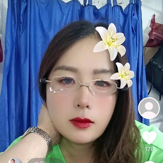 王姐家服装加工厂常长年招聘缝纫工。181