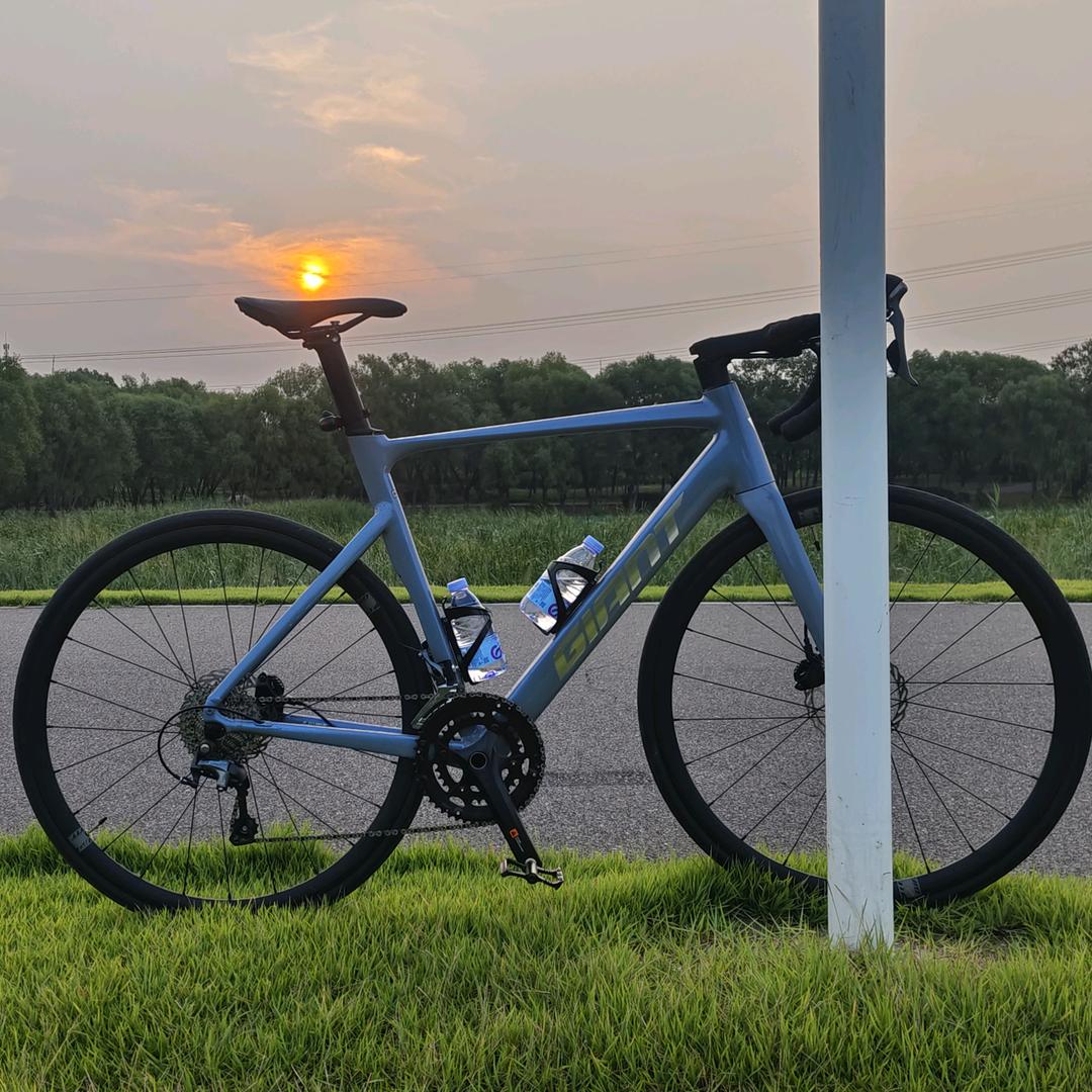 卯金刂辶袁囗啚  橱窗