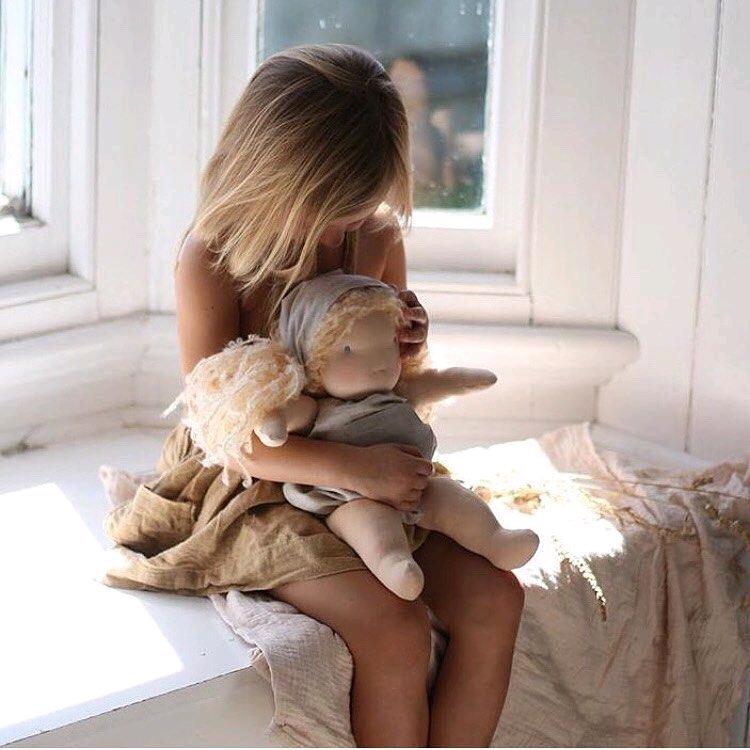 卖娃娃的小火柴