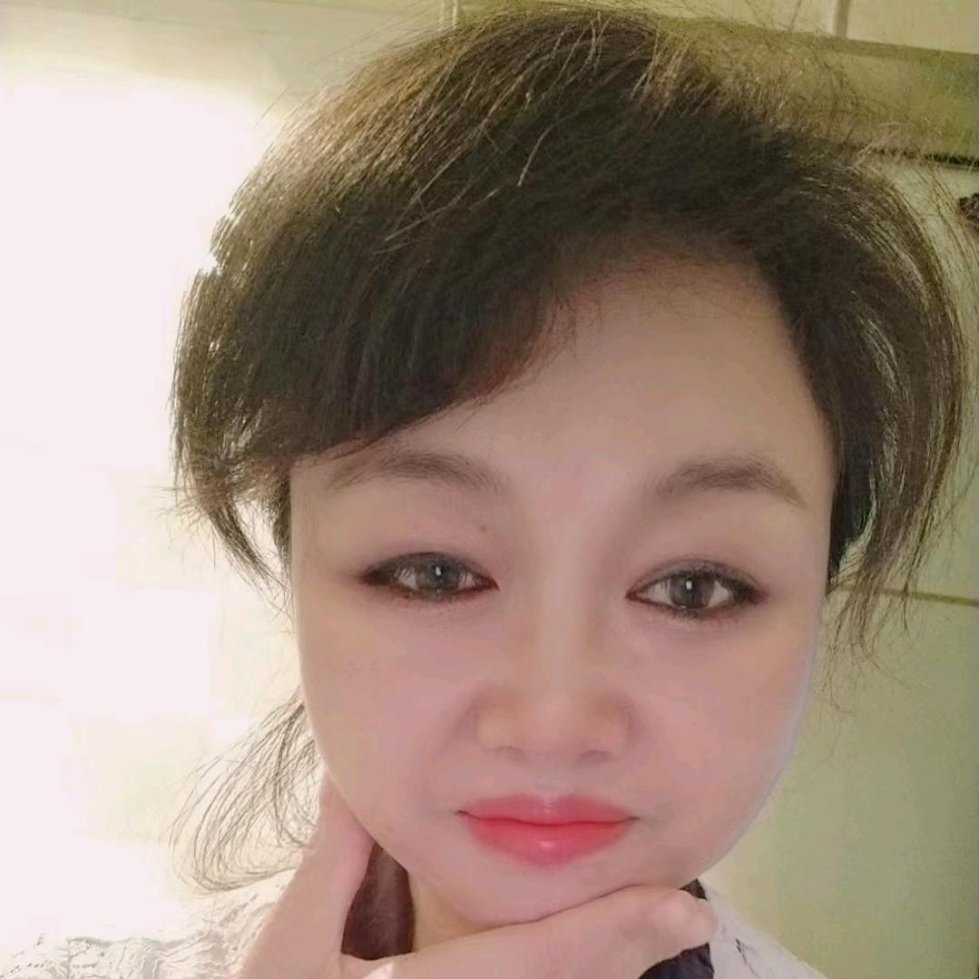 美子穿搭