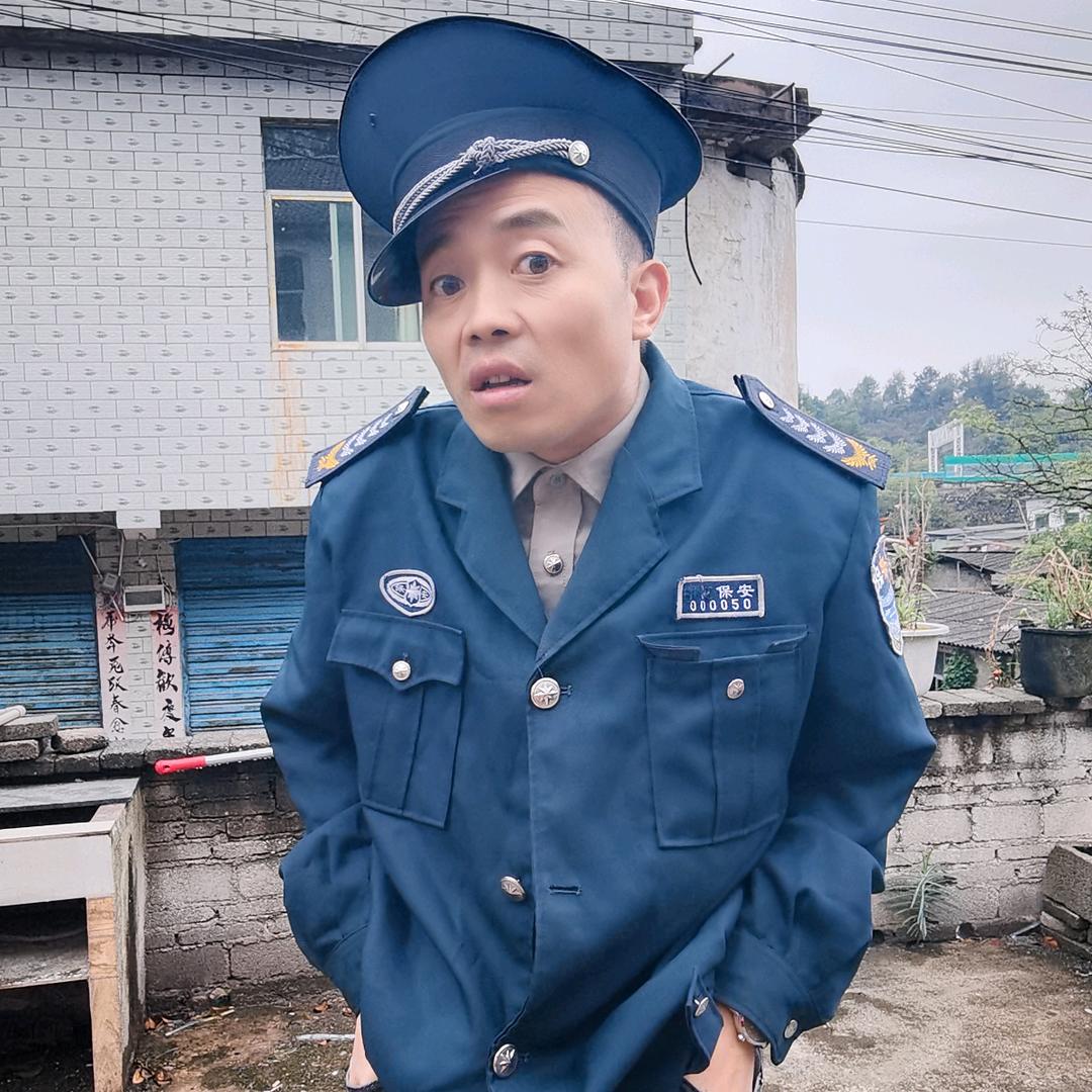 趴耳朵