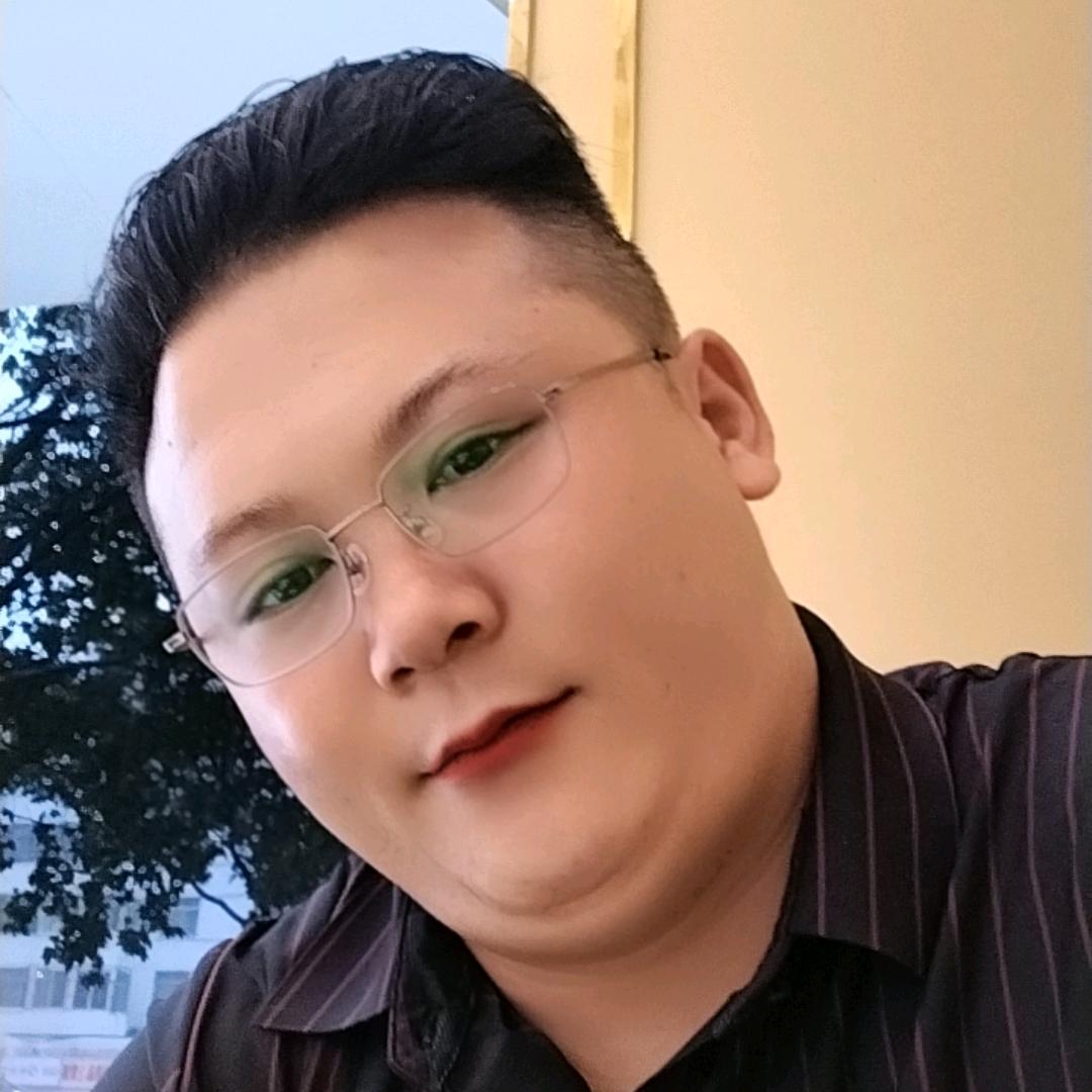 小何平