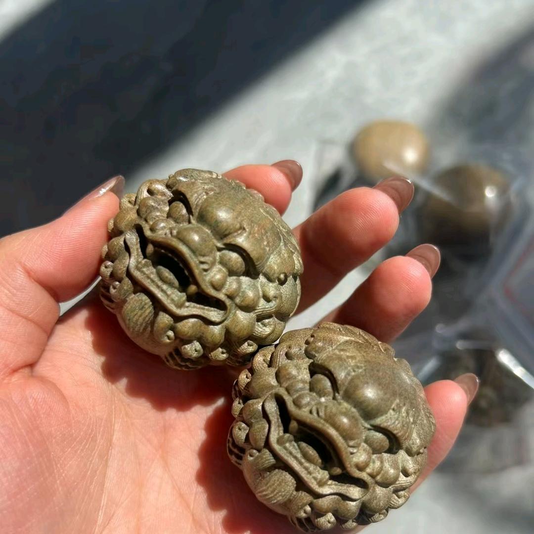 六六六木料文玩