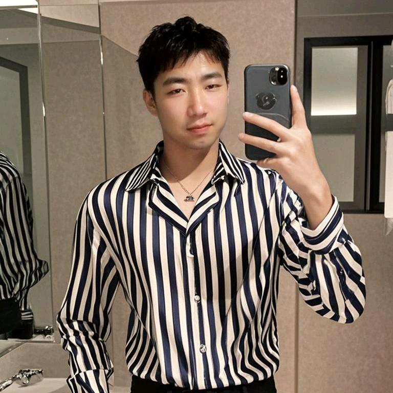 吴山，李总