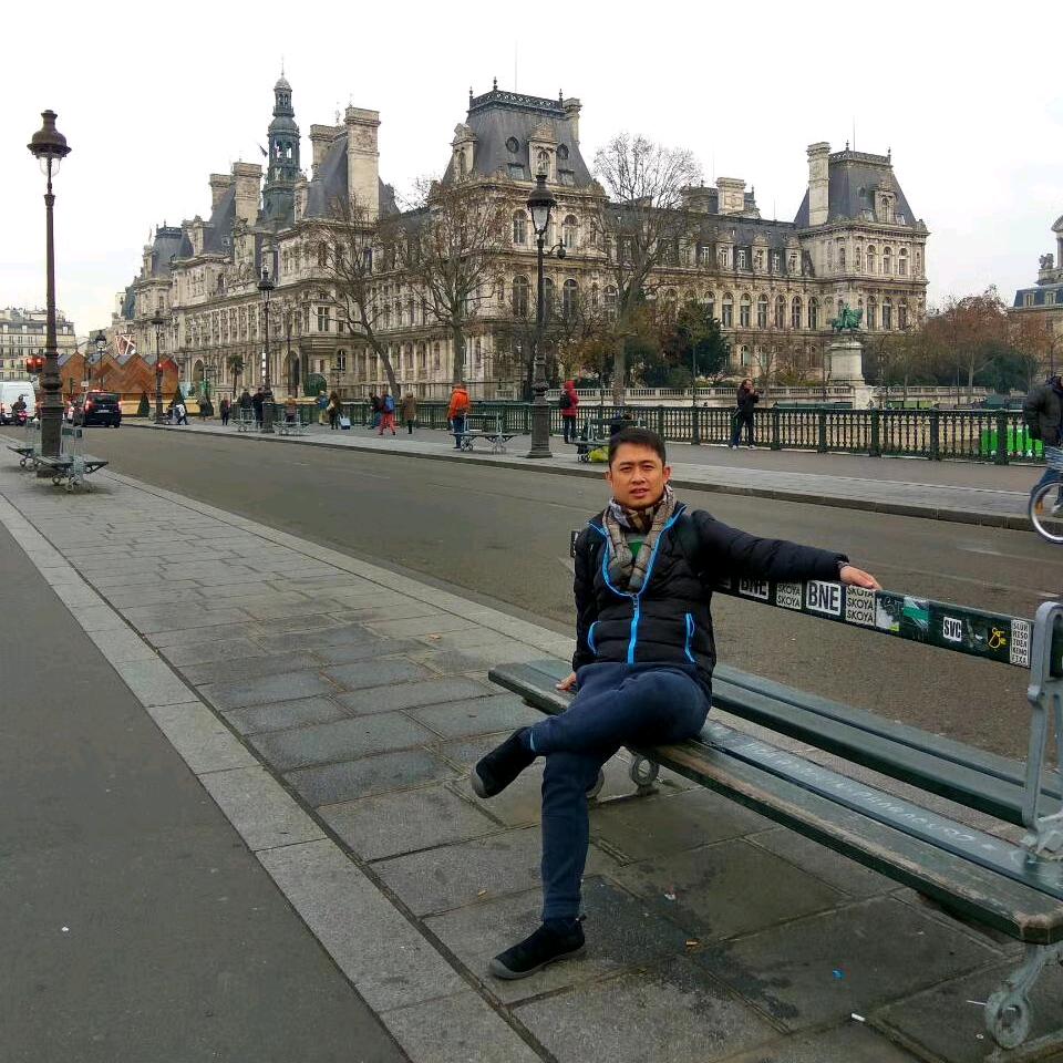 畅游无边的泳者