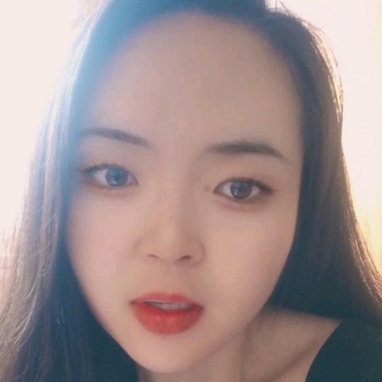 ღ小 🥀  桃子   🎀᭄ꦿ℘