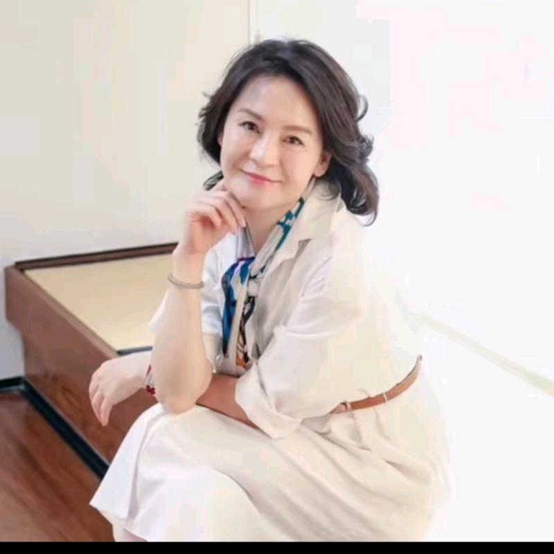 我是摩羯女装-穿搭日记