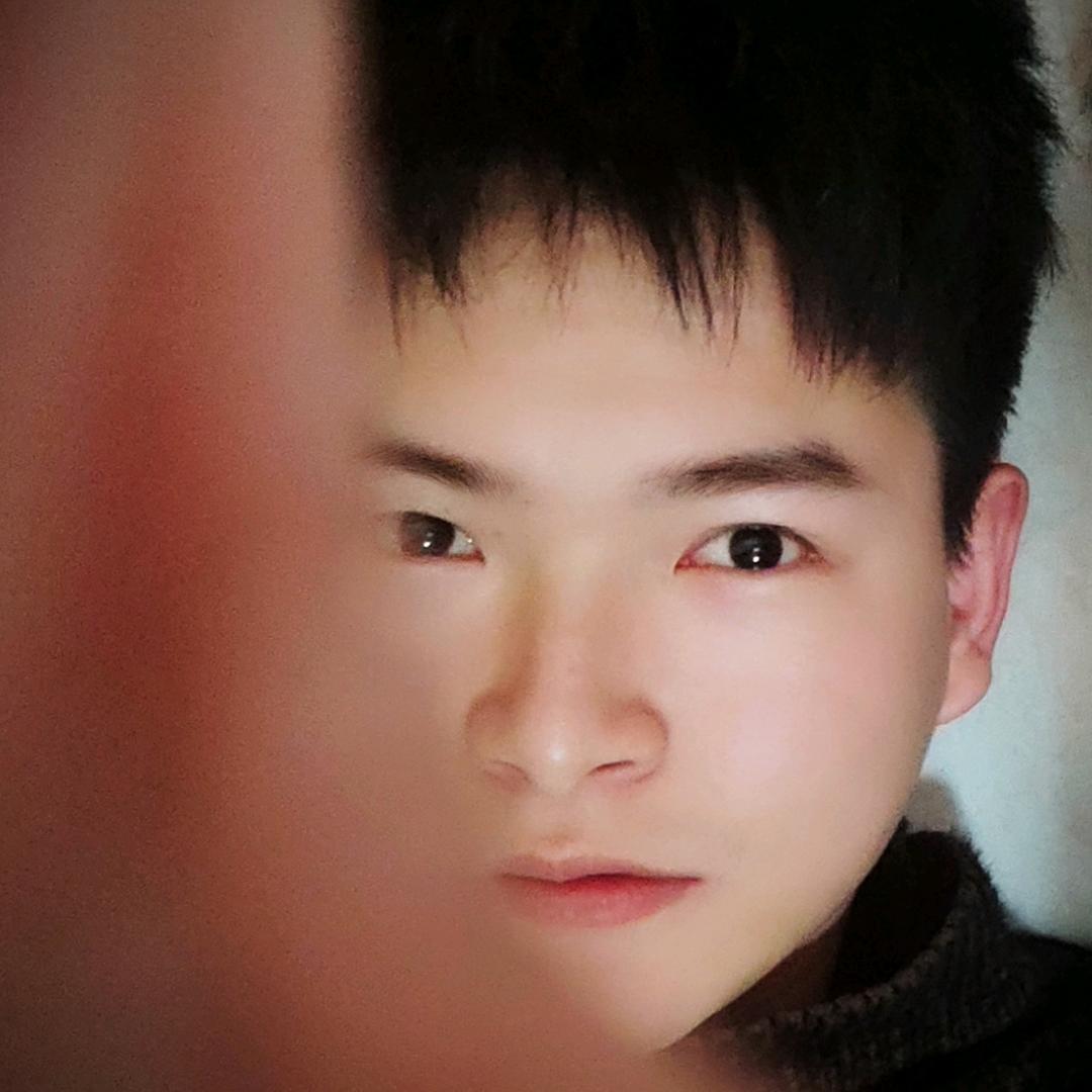 柒柒三颗牙