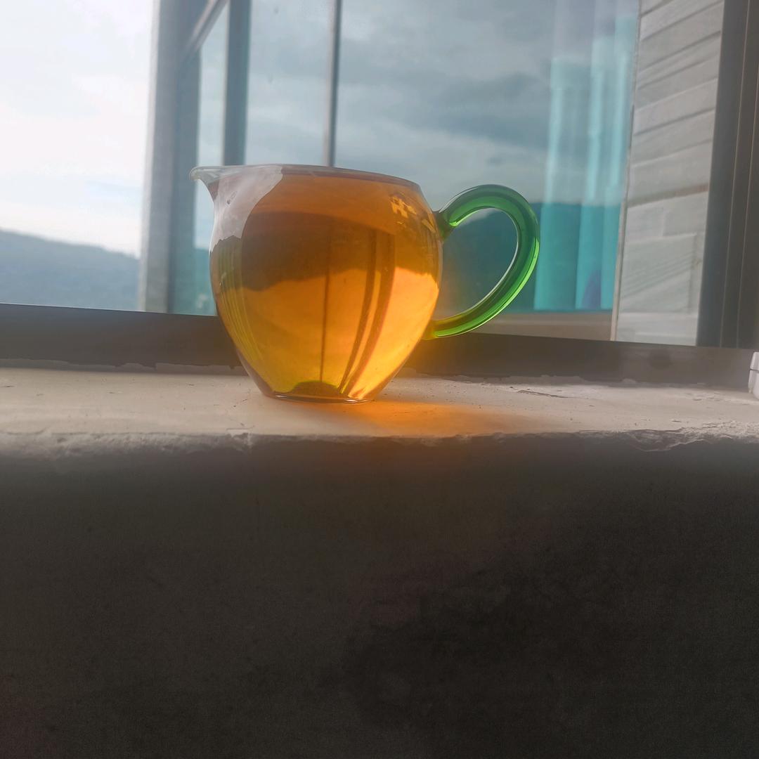 清艳茶叶，小陈