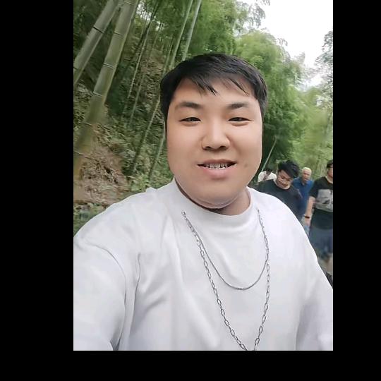 幽默小男生