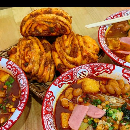 川派米线龙首店