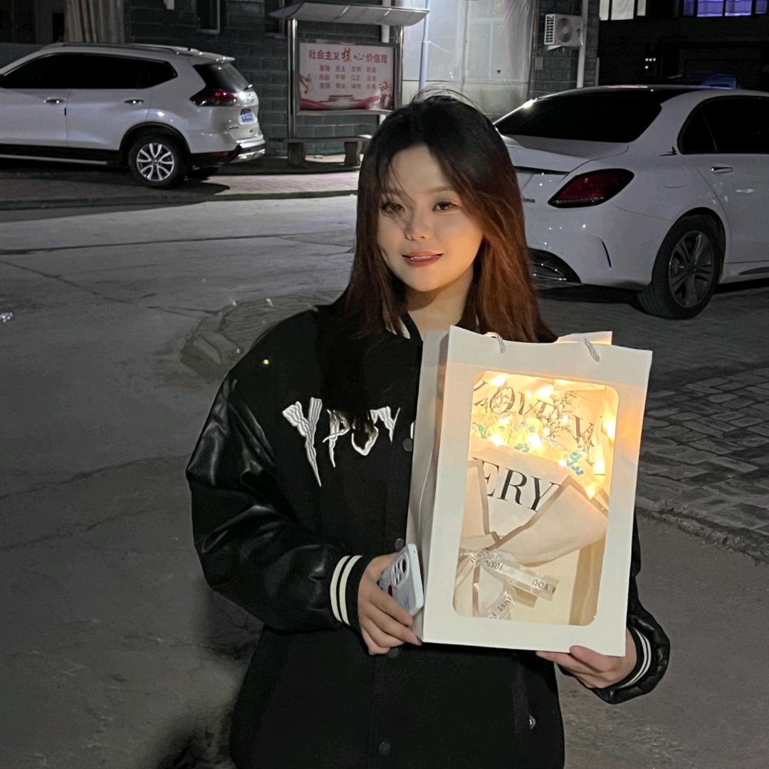 @哦哦z