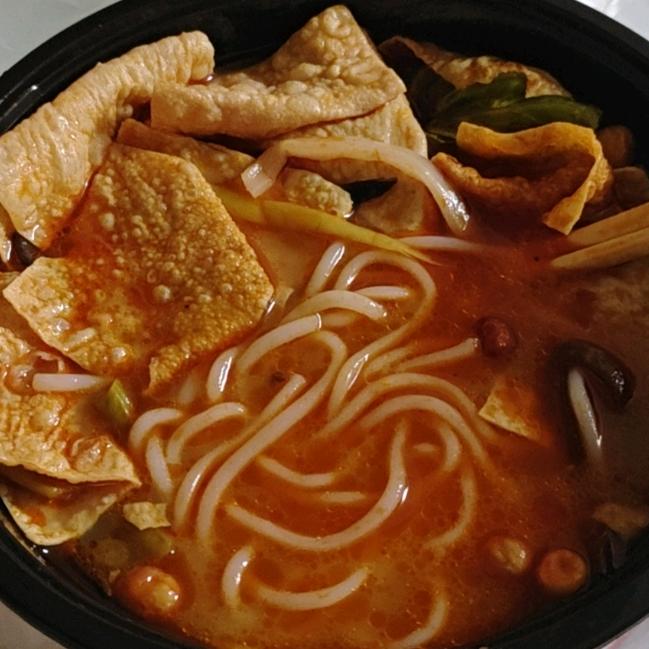 这是闹甚了
