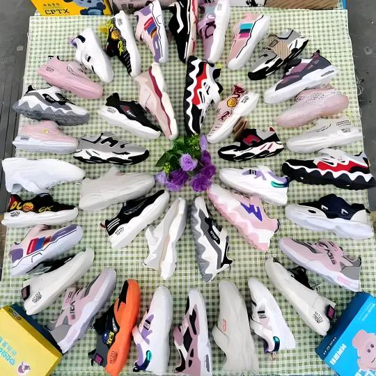 (泽哥)鞋服批发加盟