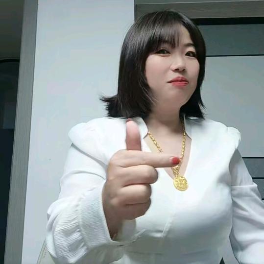 房东小姐姐