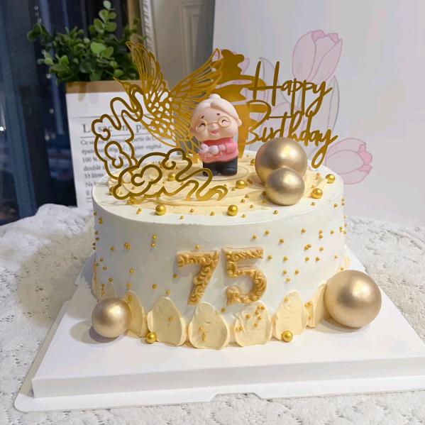 做姐姐的大蛋糕