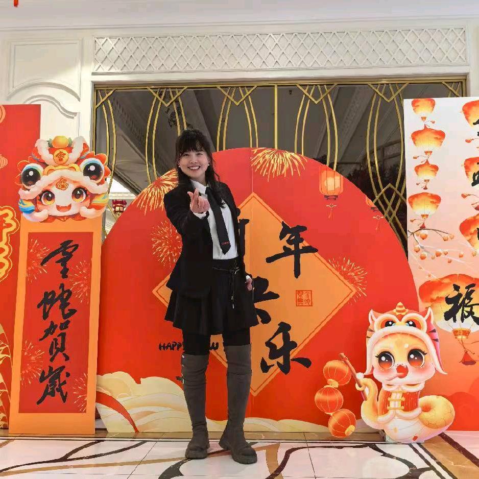 内江金牌房产顾问小英