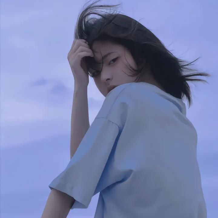沈枝卿.