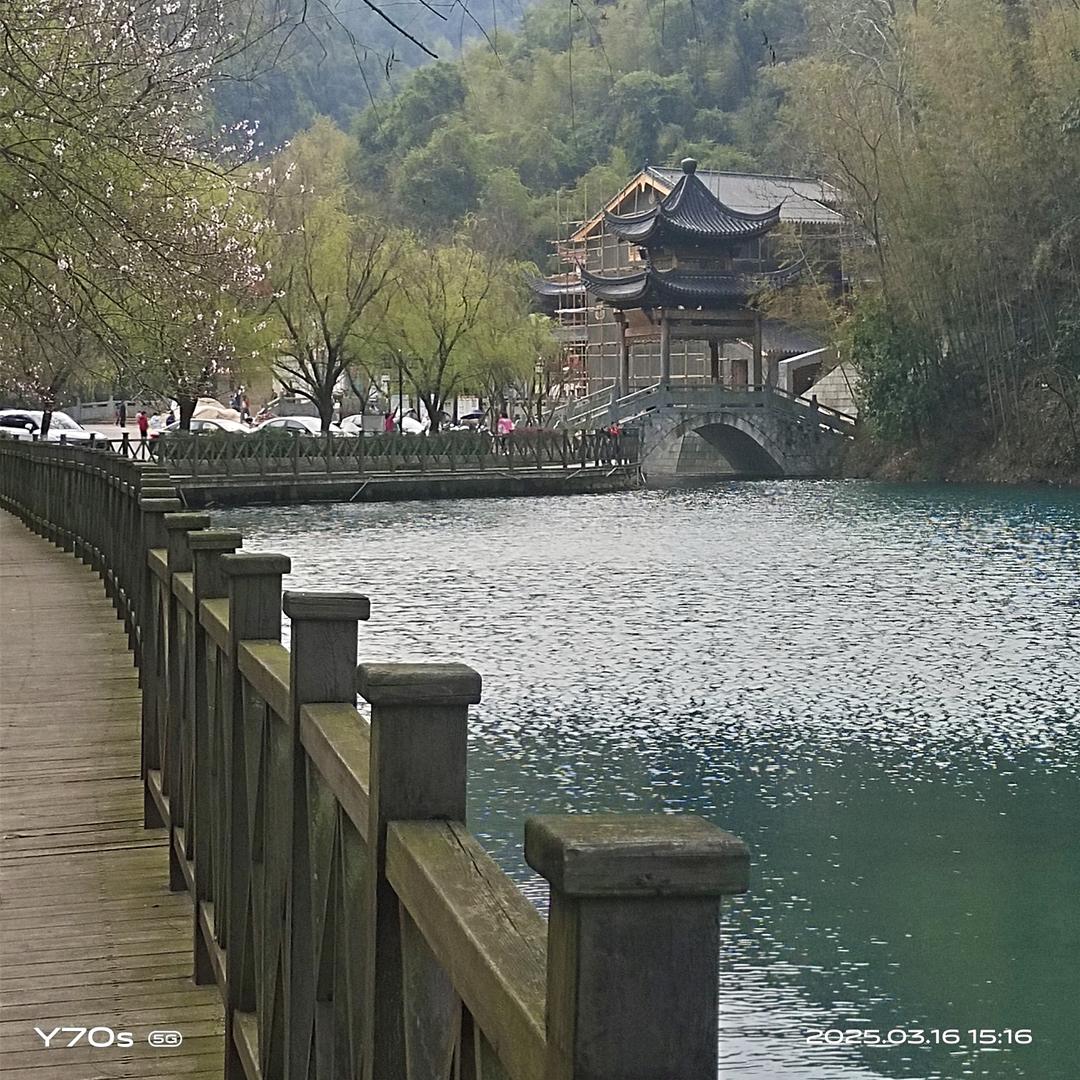 雨后彩虹