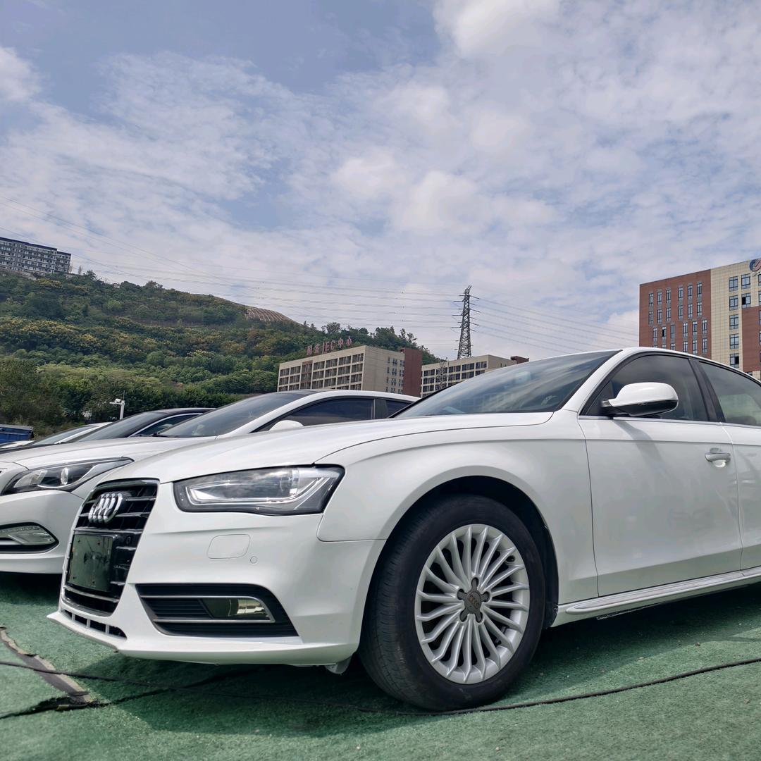 驰冠二手车～張小寶