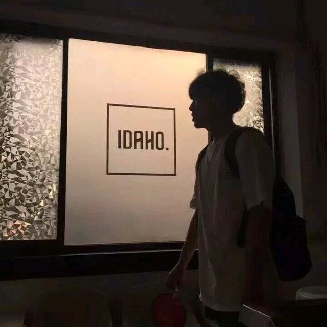 褚.