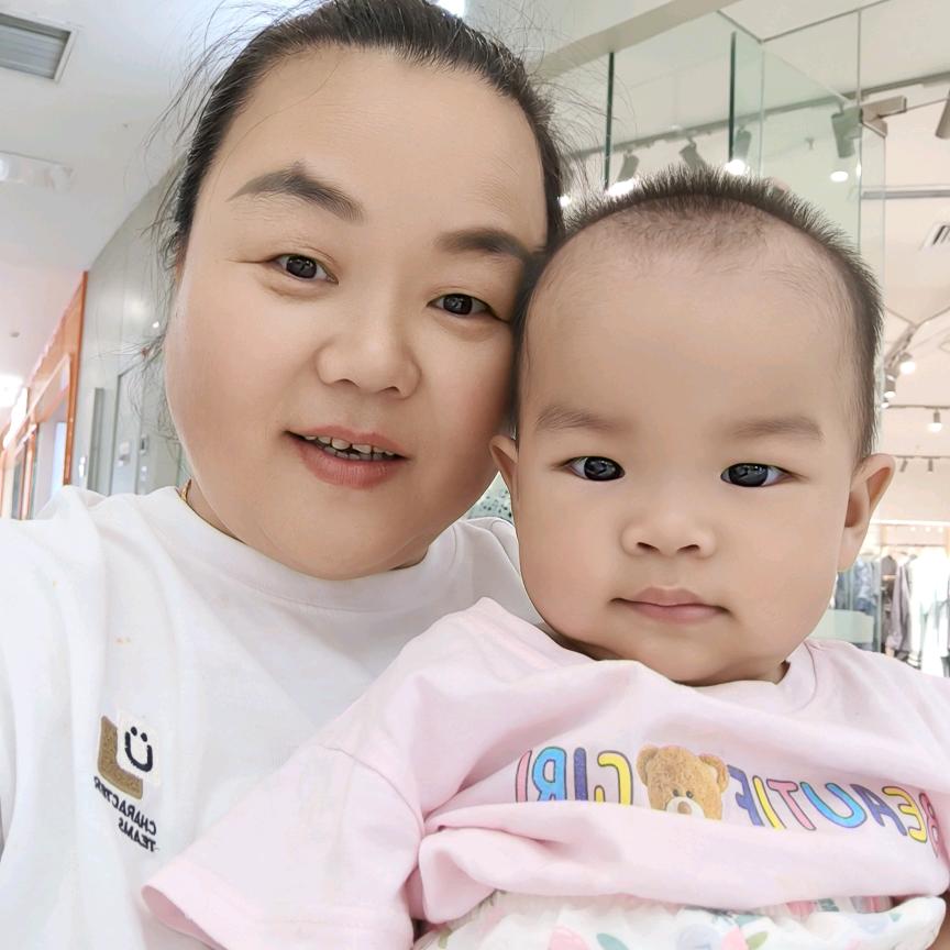 阳光明媚