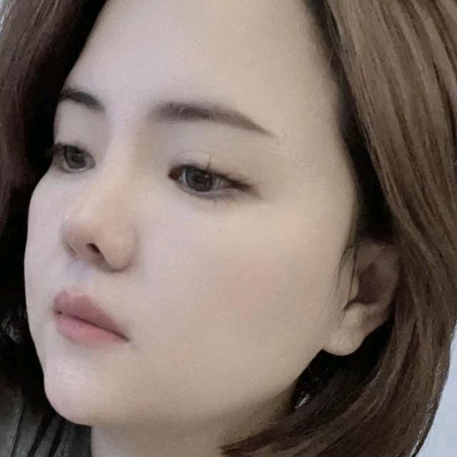 牛姐小姑子(橱窗营业中)