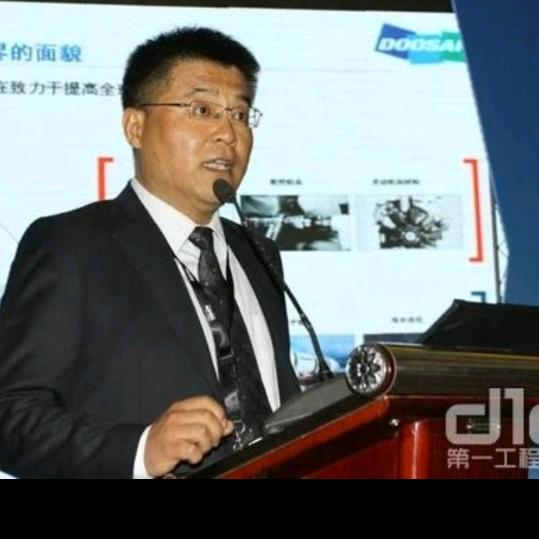 孙培楠-前斗山配件服务总监