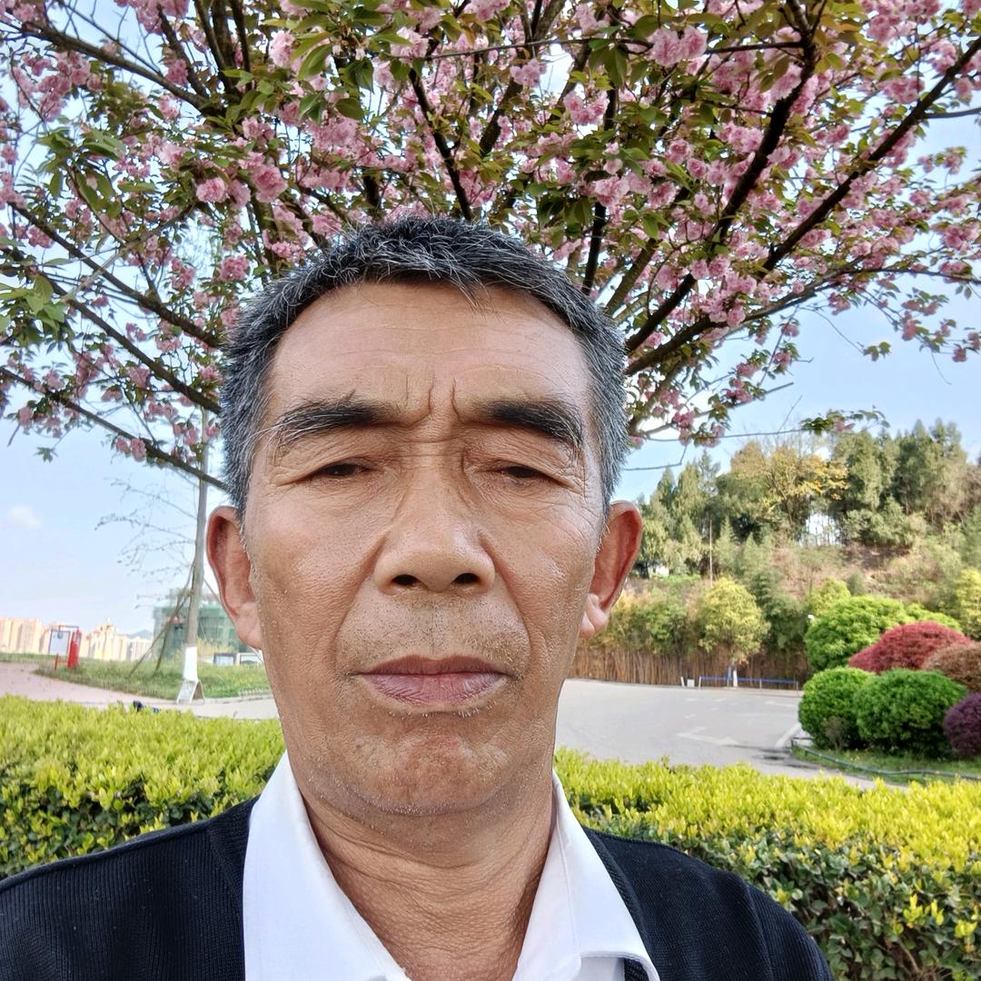 囯宝