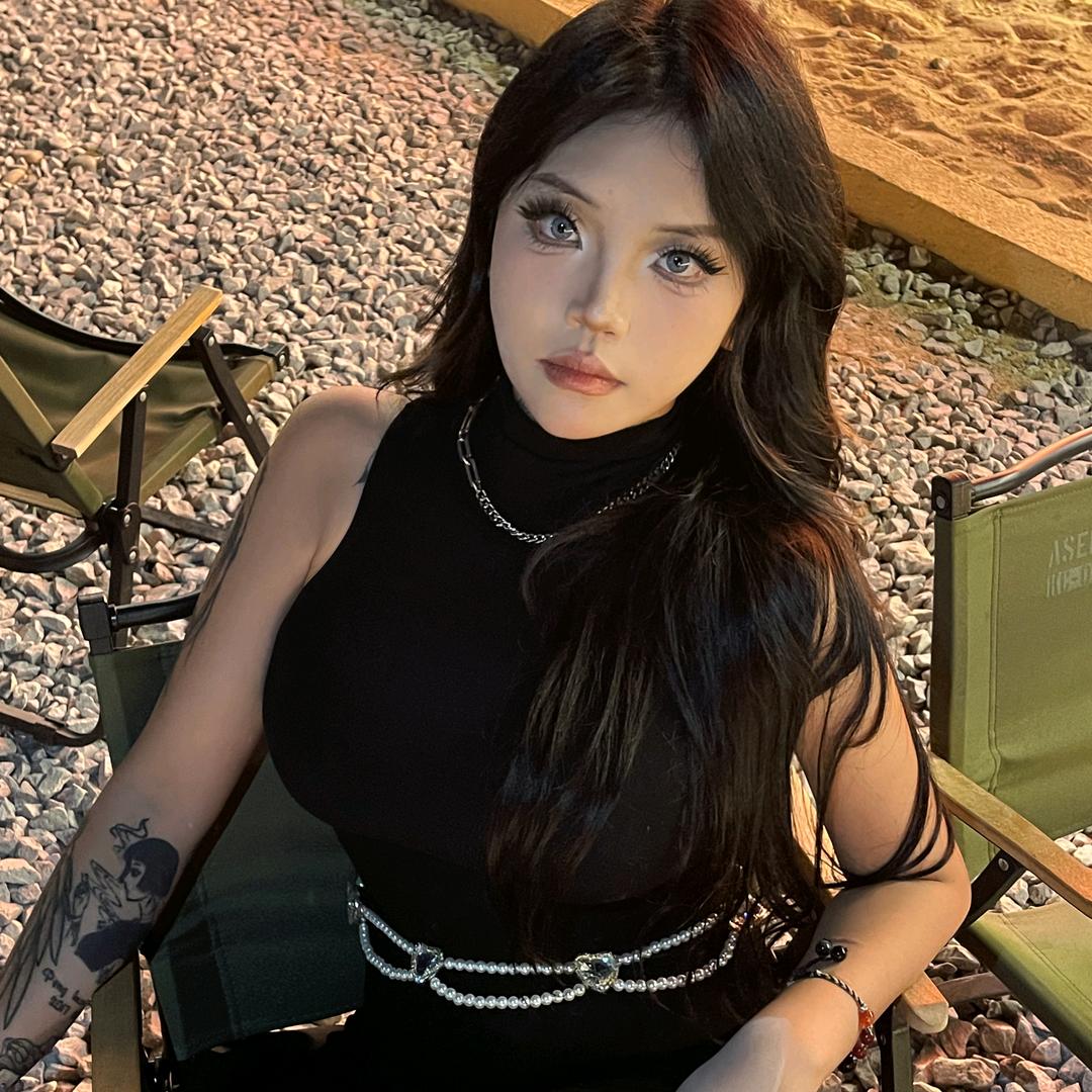 娜娜爱睡觉
