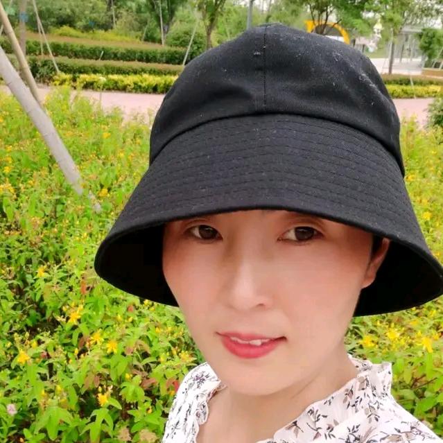 湖畔萤火