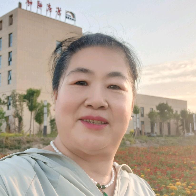展翅飞翔