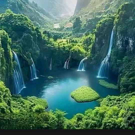 青山绿水。