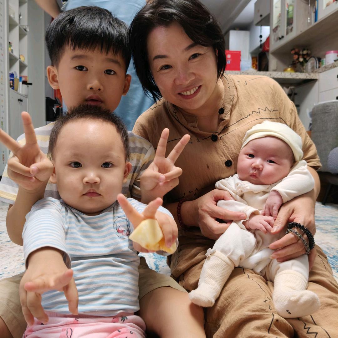 满姑娘🧚‍♂️🧚‍♂️🧚‍♀️