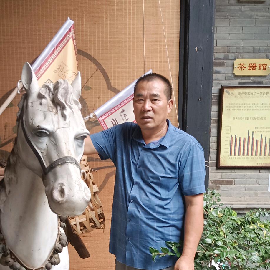 巴集螺蛳粉店欢迎你