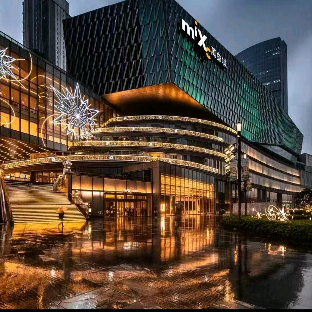 嘉治纳合鞋服专卖店