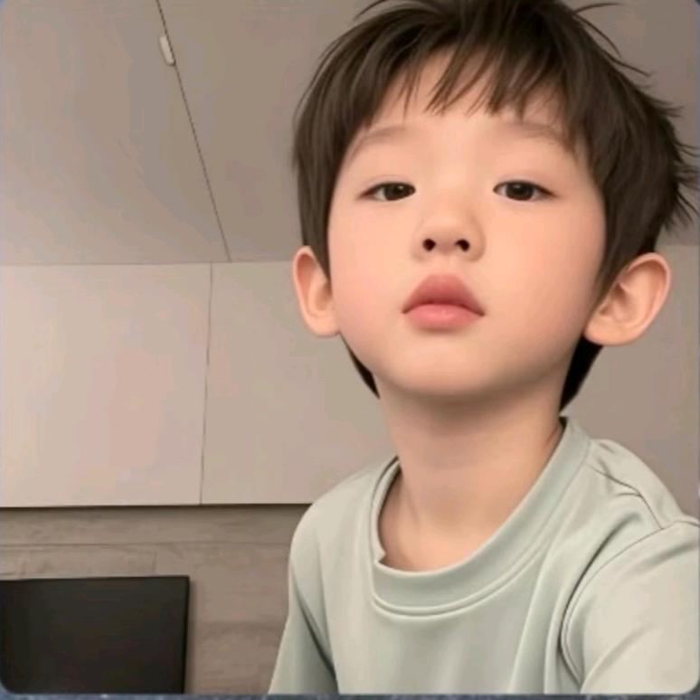 小M.