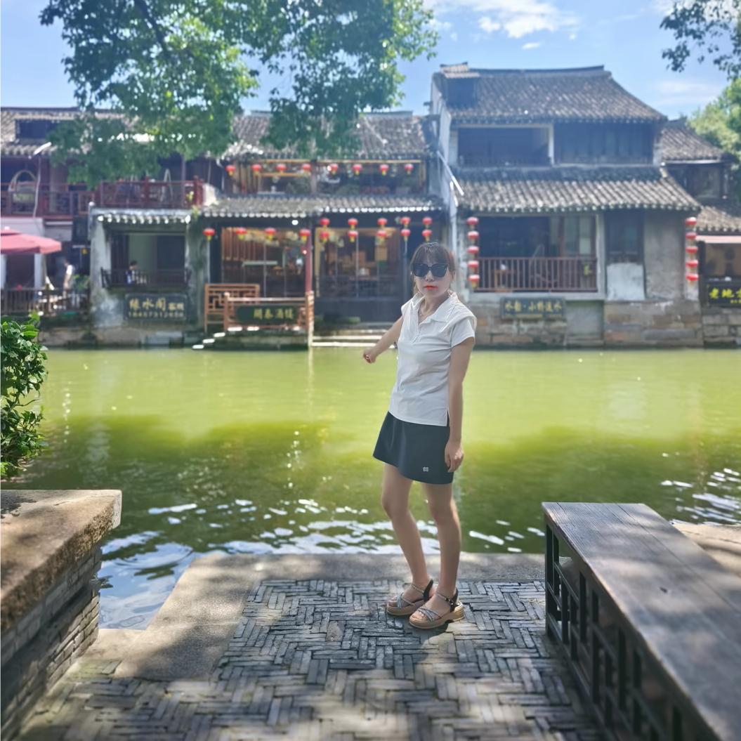 蕾拉小姐