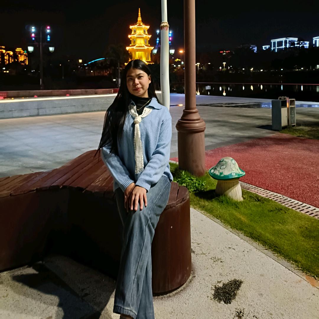 🤍Ñôűñĝ🐷🫶🛍️