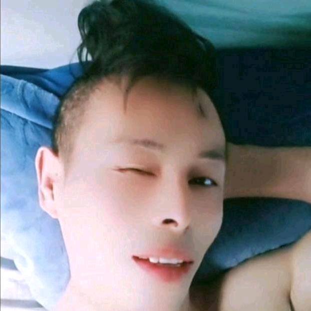 郧西水果亏本卖