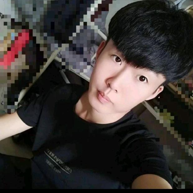 飞哥（吃丹修仙）